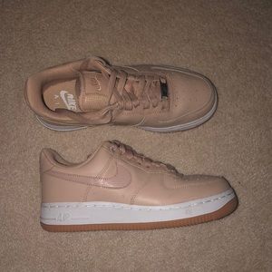Amazing condition Nike air forces